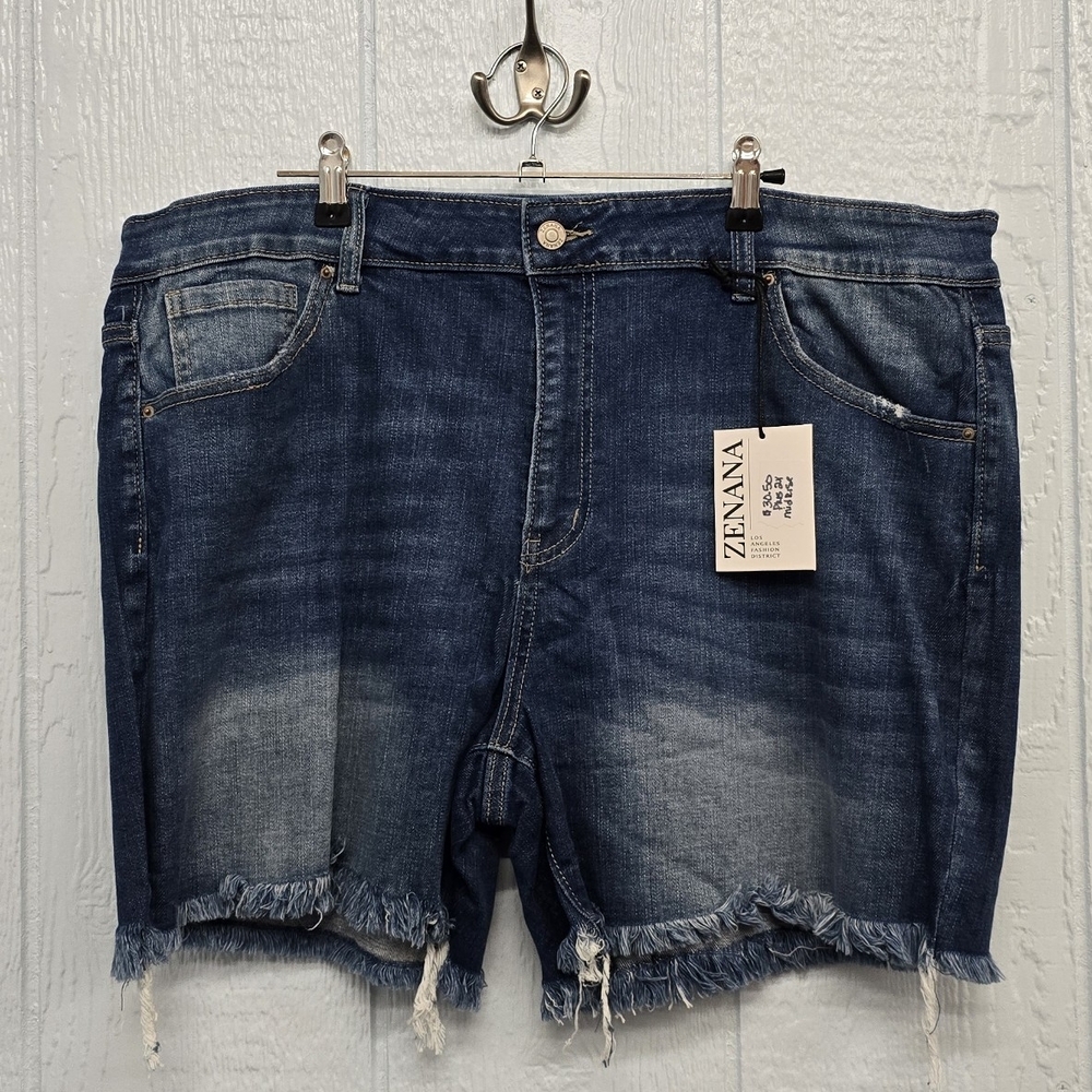 Zenana Outfitters Cutoffs 2X New